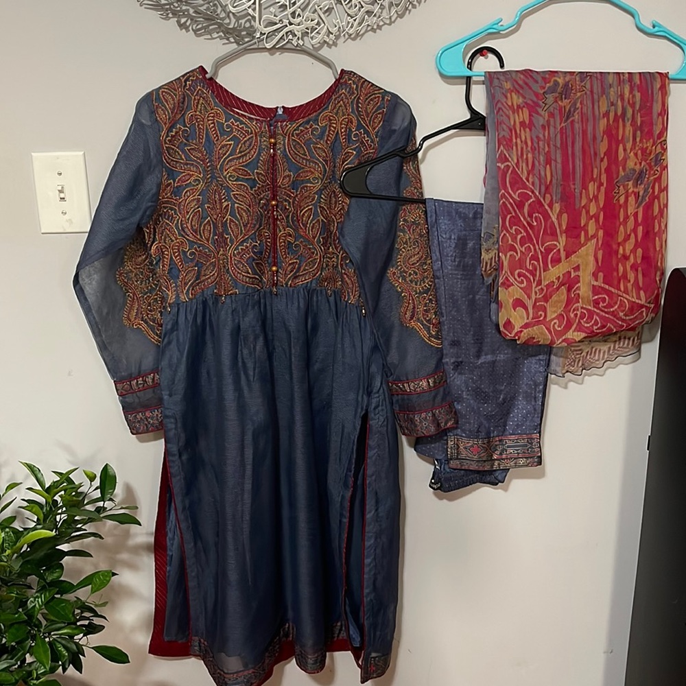 Edenrobe fancy 3 piece suit
